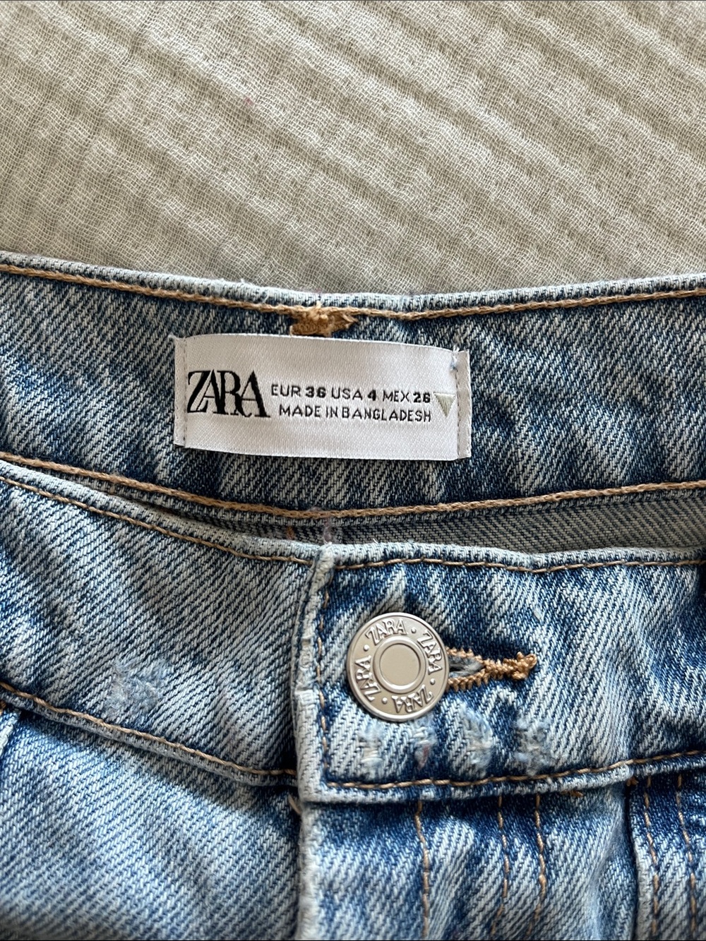 ZARA Wide Leg Distressed Utility Jeans - Picture 2 of 4